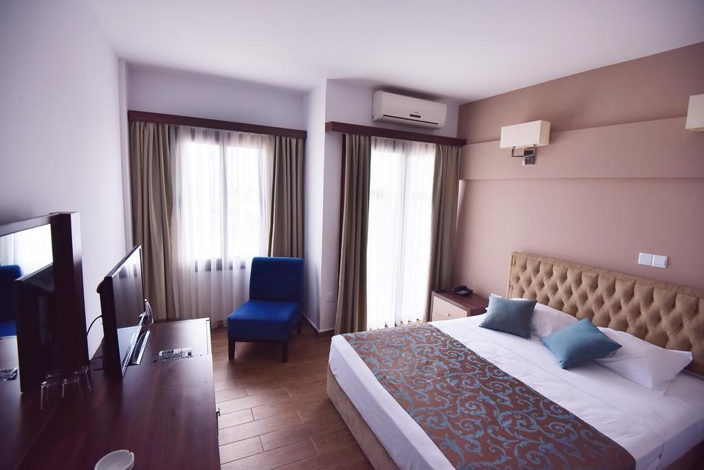 Club Simena Hotel Vasilia Luaran gambar