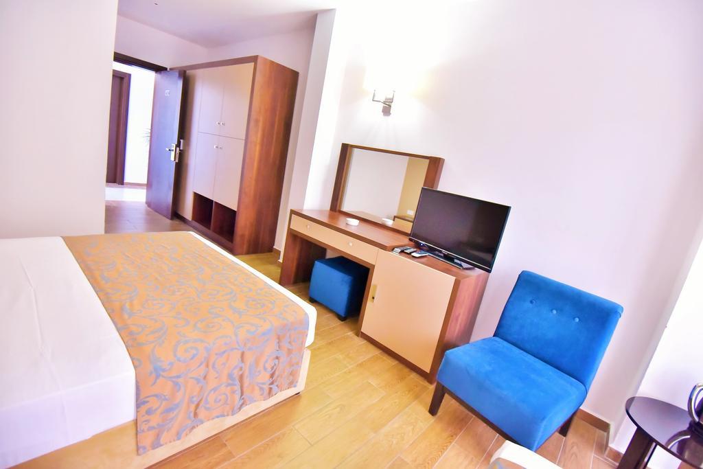 Club Simena Hotel Vasilia Luaran gambar