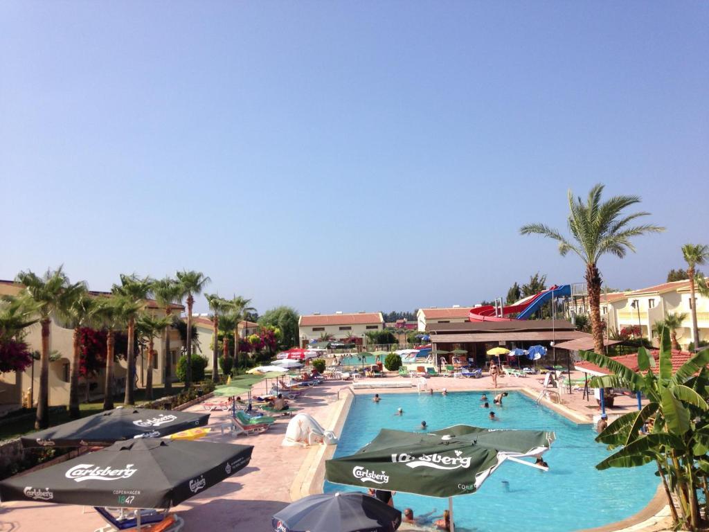 Club Simena Hotel Vasilia Luaran gambar
